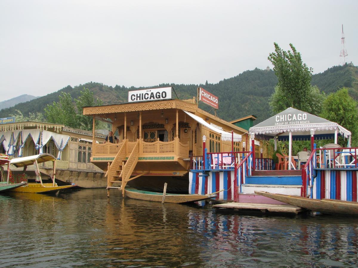 Chicago Group Of Houseboats Hotel Srinagar  Exterior photo