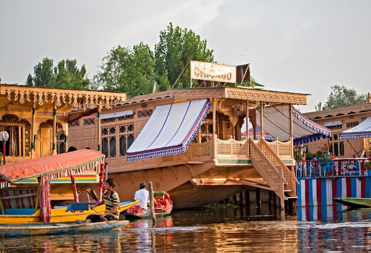 Chicago Group Of Houseboats Hotel Srinagar  Exterior photo