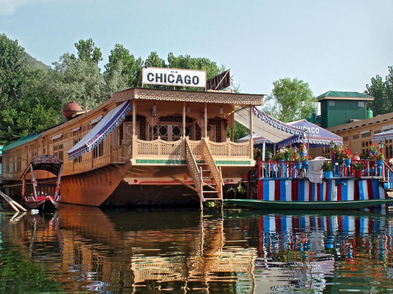 Chicago Group Of Houseboats Hotel Srinagar  Exterior photo