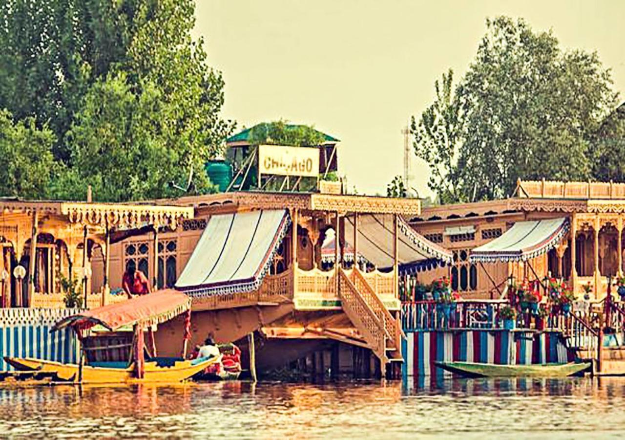 Chicago Group Of Houseboats Hotel Srinagar  Exterior photo